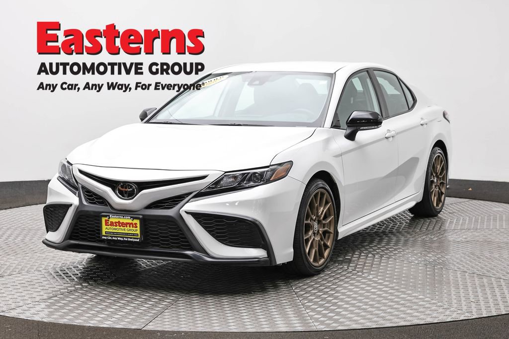 Used 2023 Toyota Camry SE AWD/4WD image 1