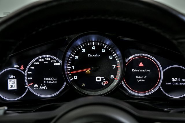 Used 2020 Porsche Cayenne Turbo image 17