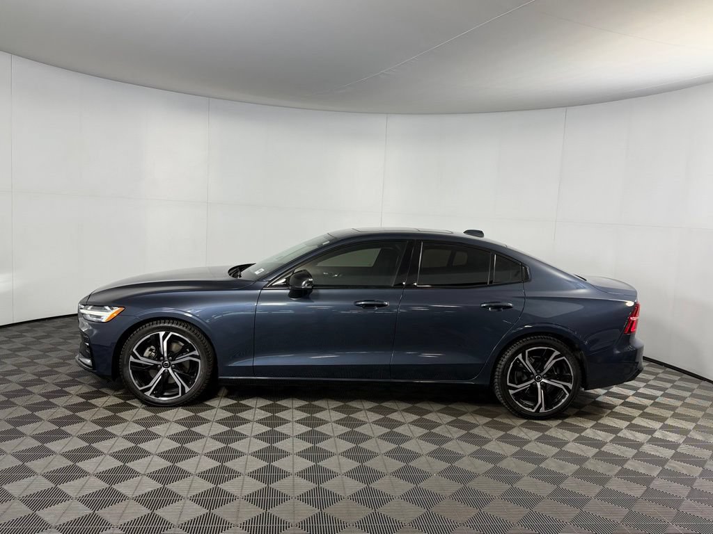 Used 2024 Volvo S60 B5 Core AWD/4WD image 11