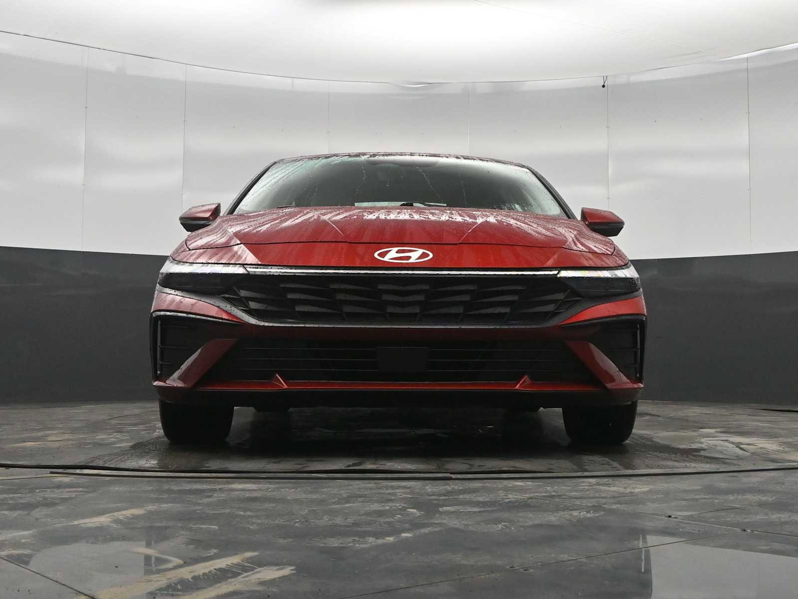 Certified 2025 Hyundai Elantra Limited image 31