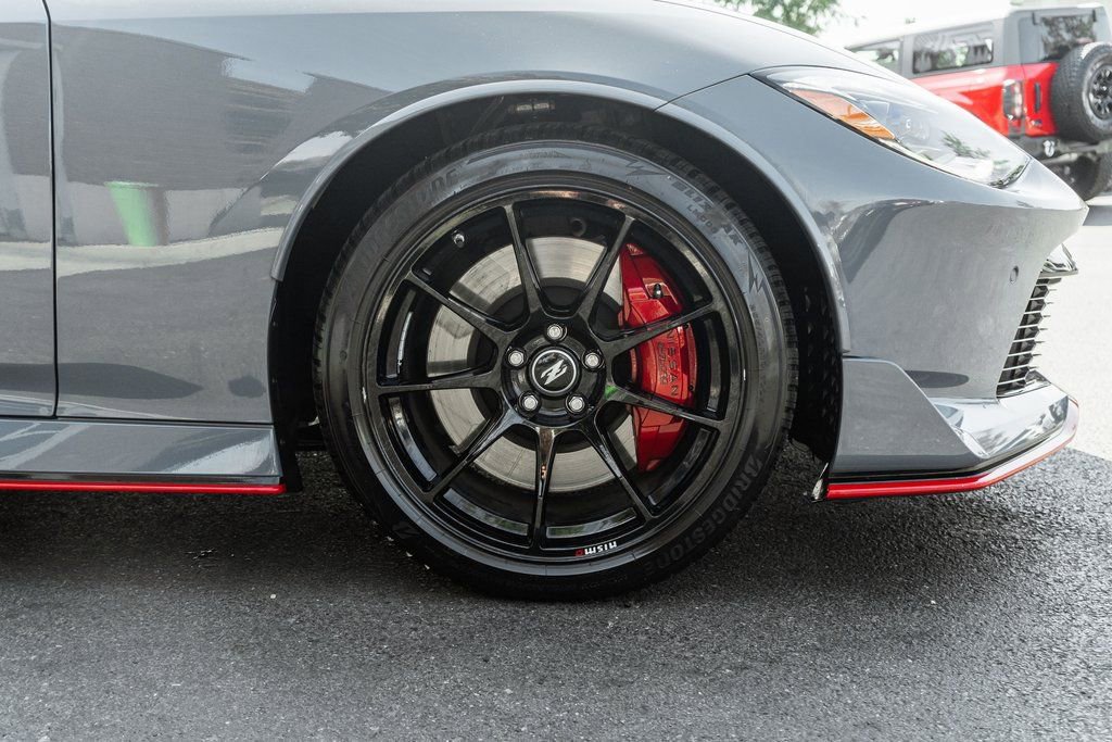 Used 2024 Nissan Z NISMO w/ Floor Mat Package RWD image 5
