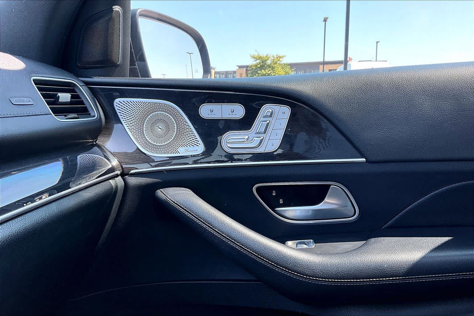 Used 2020 Mercedes-Benz GLS 580 4MATIC image 33