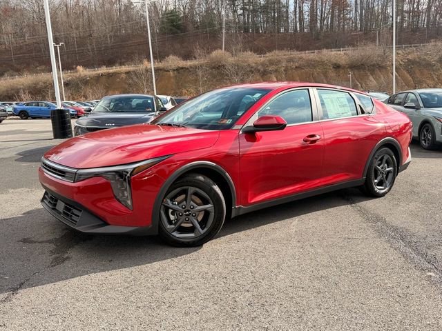 New 2025 Kia K4 FWD image 2