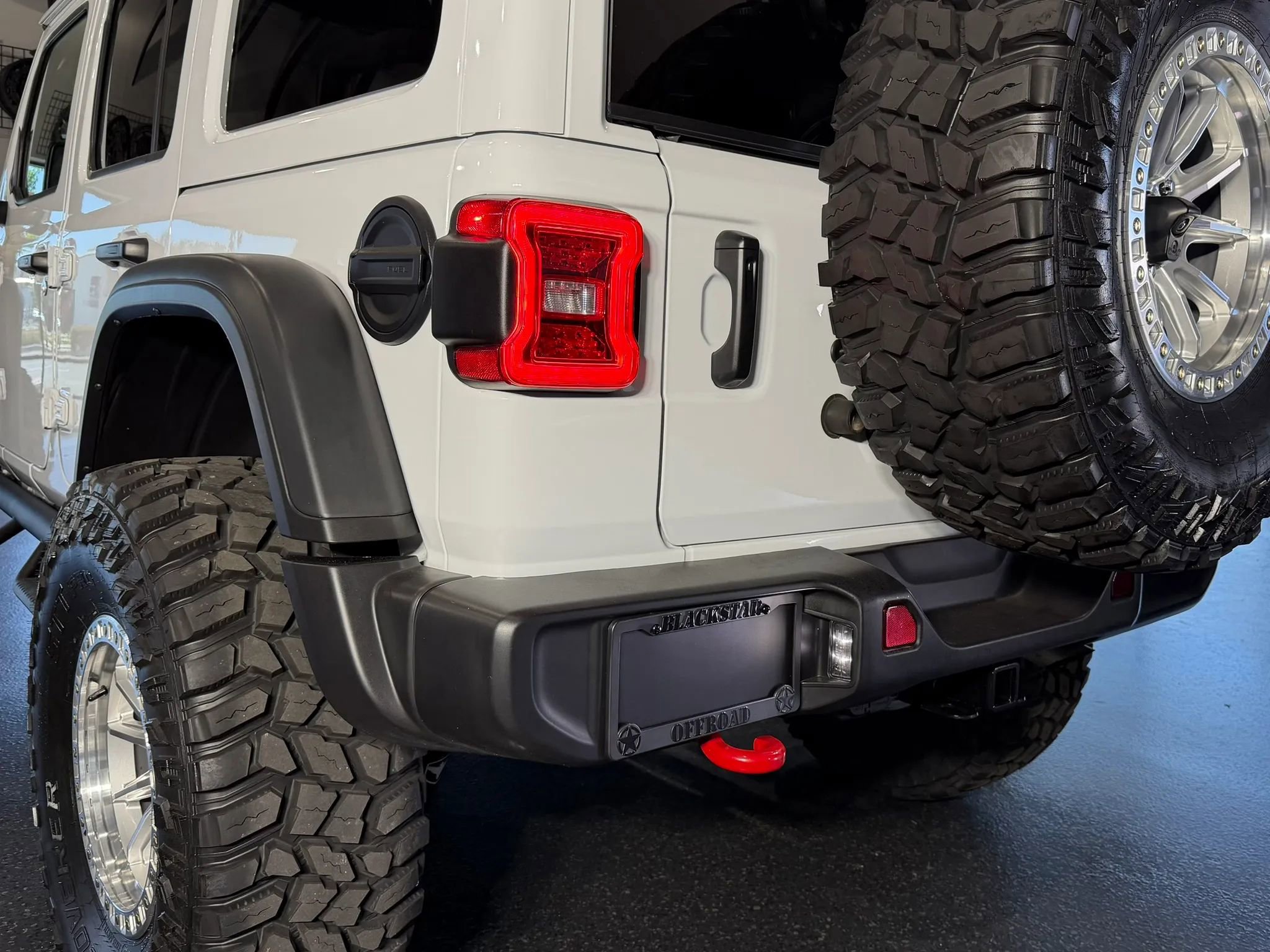 Used 2025 Jeep Wrangler Unlimited Rubicon image 11