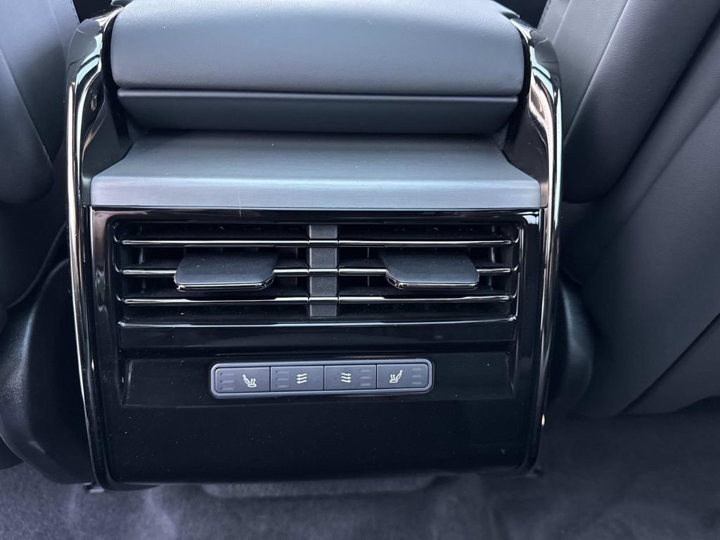 Certified 2025 Land Rover Range Rover Sport Dynamic SE AWD/4WD image 17
