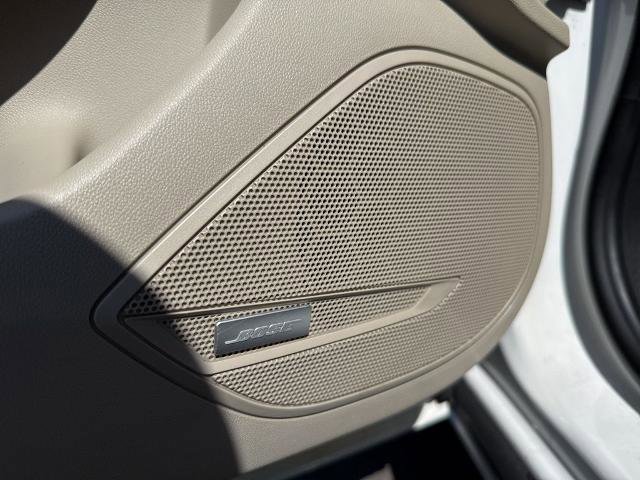 Used 2018 Buick Regal Essence w/ Sights and Sounds Package FWD image 17