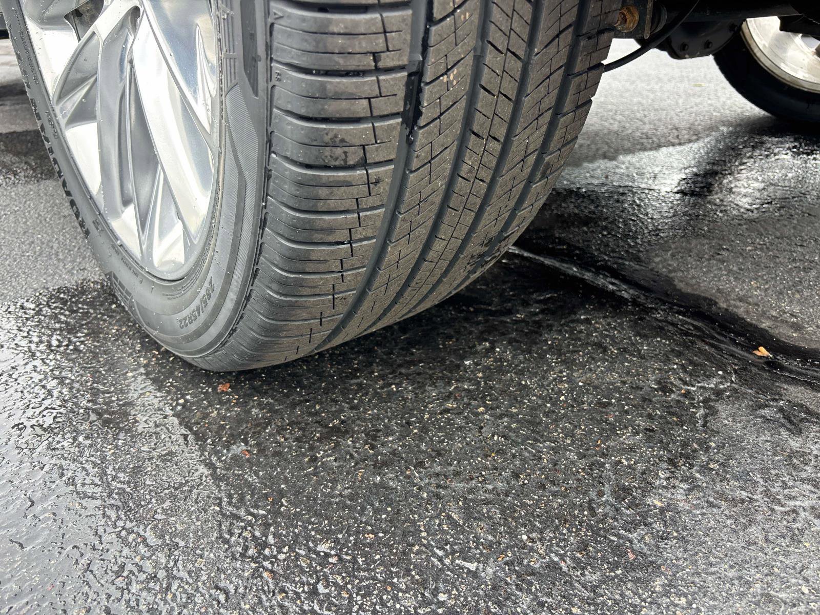 Used 2020 Cadillac Escalade Luxury image 8