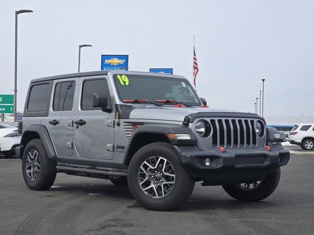 Used 2019 Jeep Wrangler Unlimited Sport image 2