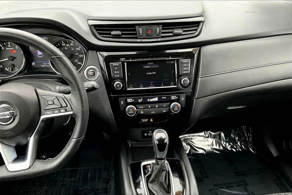 Used 2020 Nissan Rogue SV image 9