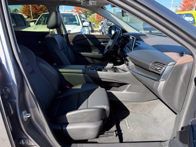 Certified 2023 Nissan Rogue SV w/ SV Premium B Package AWD/4WD image 34