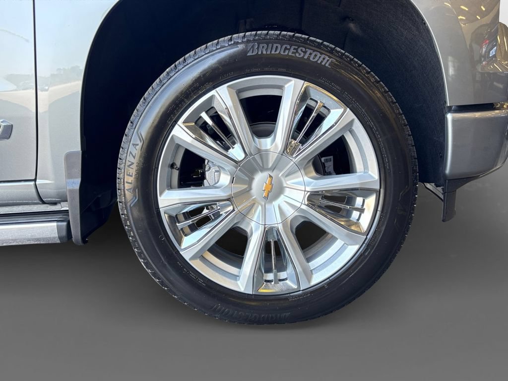 New 2026 Chevrolet Silverado 1500 High Country AWD/4WD image 16