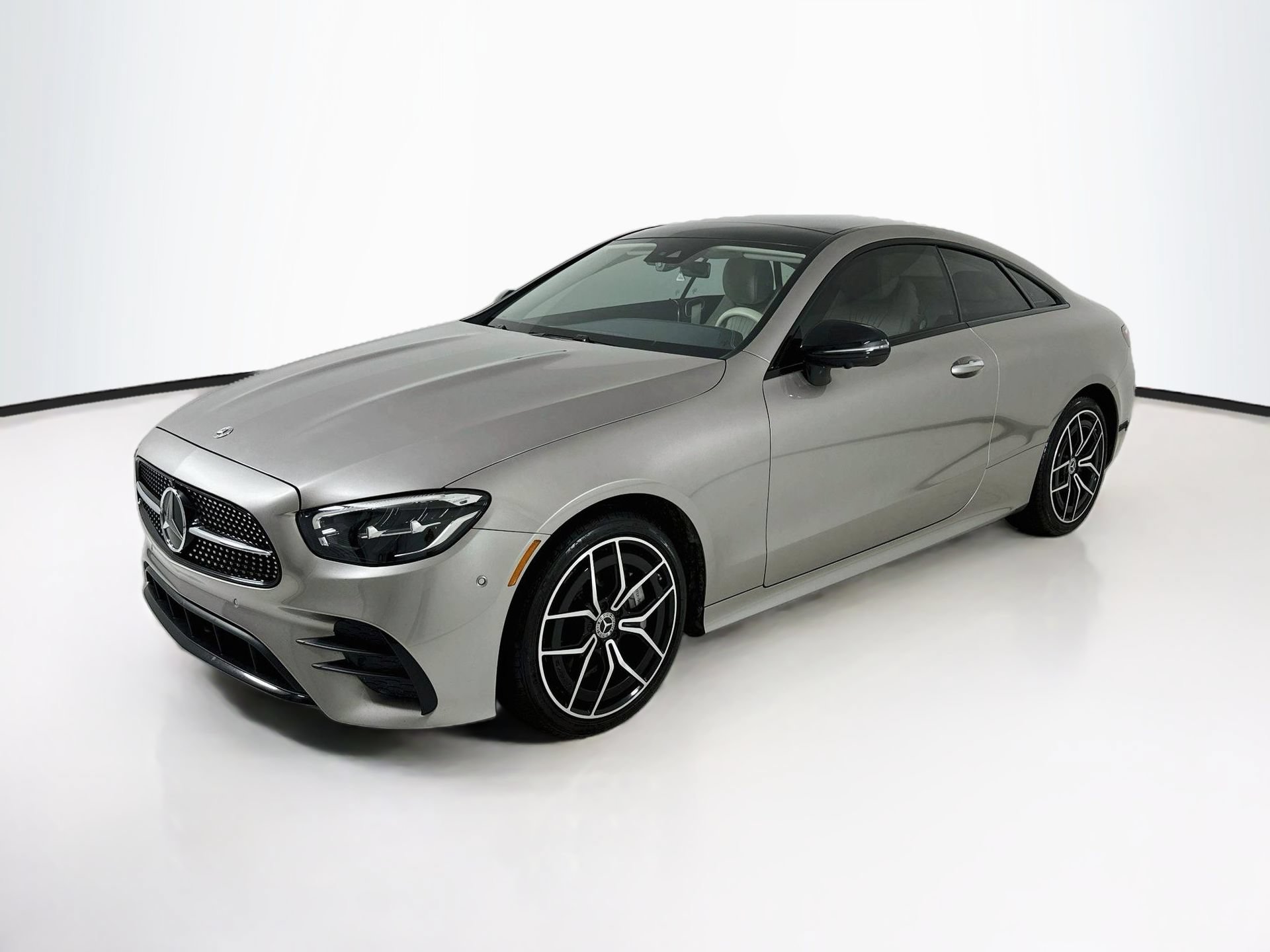 Used 2023 Mercedes-Benz E 450 4MATIC Coupe image 3