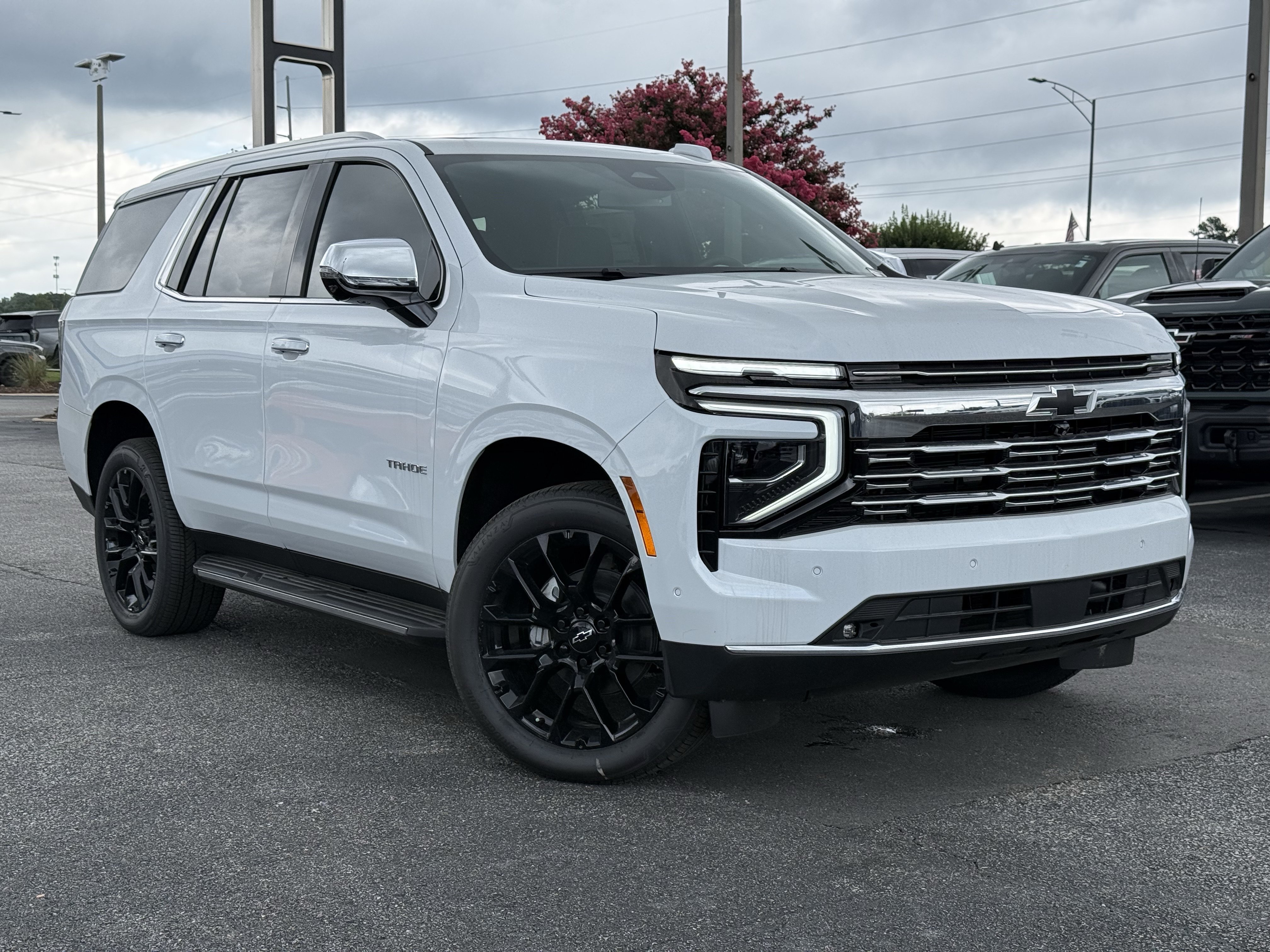 New 2026 Chevrolet Tahoe Premier w/ Sun And Tow Package AWD/4WD image 2