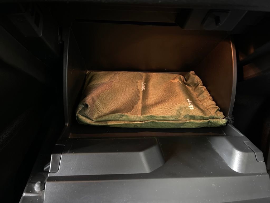 Used 2023 Jeep Renegade Latitude image 27