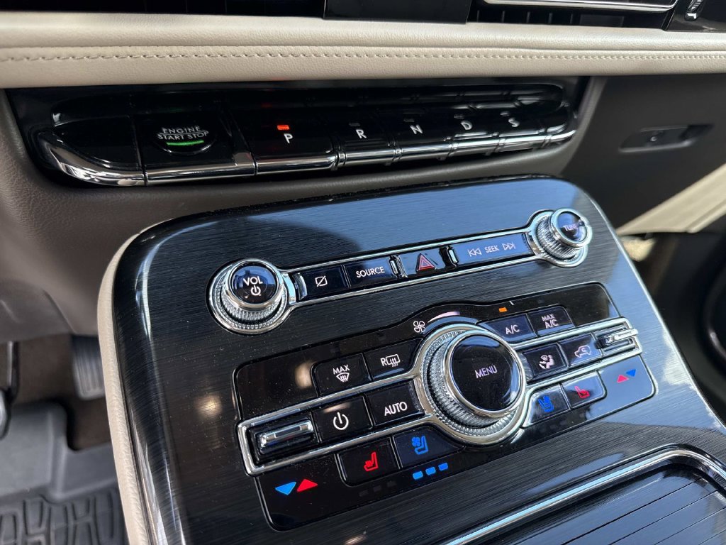 Certified 2021 Lincoln Nautilus Reserve AWD/4WD image 28