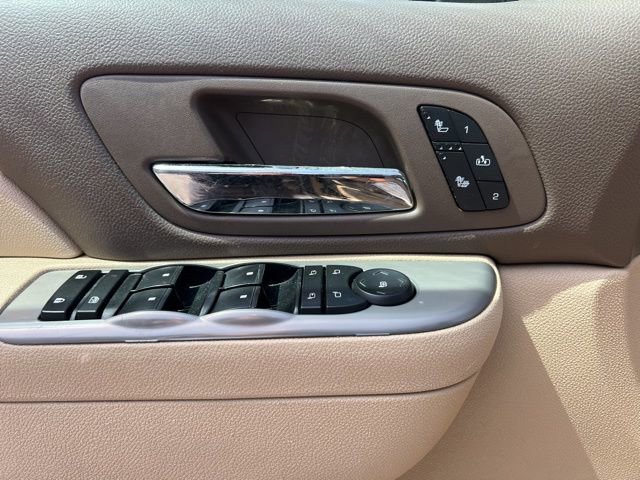 Used 2014 Chevrolet Suburban LT AWD/4WD image 22