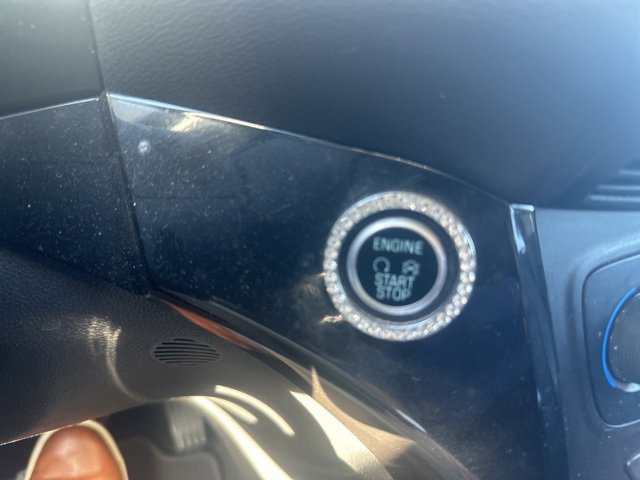 Used 2019 Ford Escape Titanium image 18