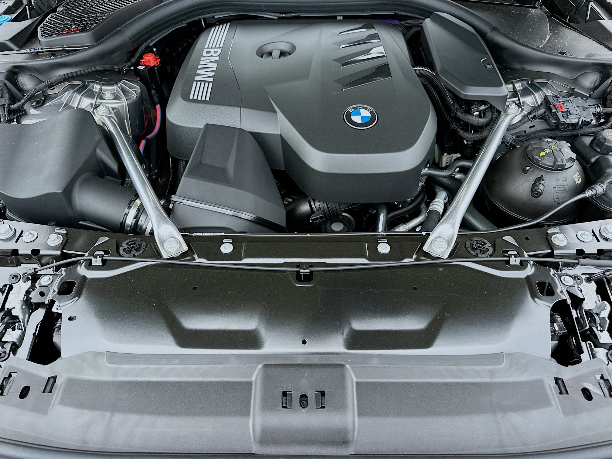 New 2026 BMW 530i w/ Convenience Package image 25