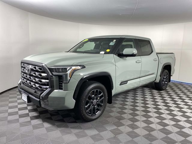 Used 2024 Toyota Tundra Platinum AWD/4WD image 4