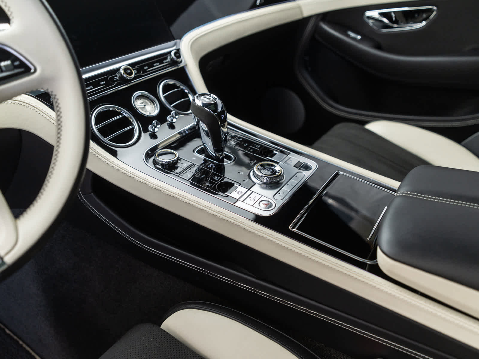 Used 2023 Bentley Continental GT S image 18