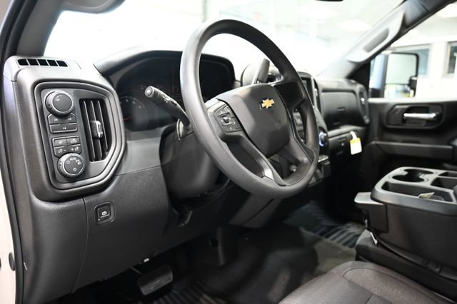 New 2026 Chevrolet Silverado 2500 Custom w/ Custom Value Package AWD/4WD image 22