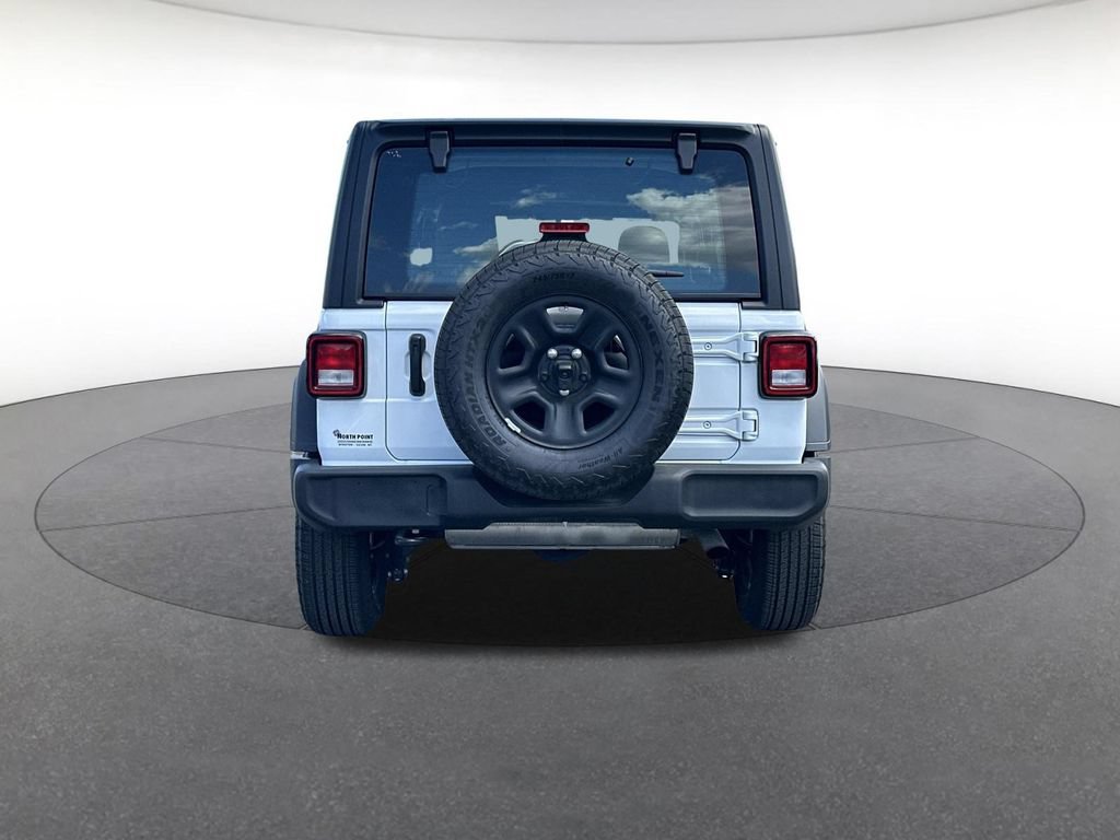 Used 2025 Jeep Wrangler Unlimited Sport AWD/4WD image 4