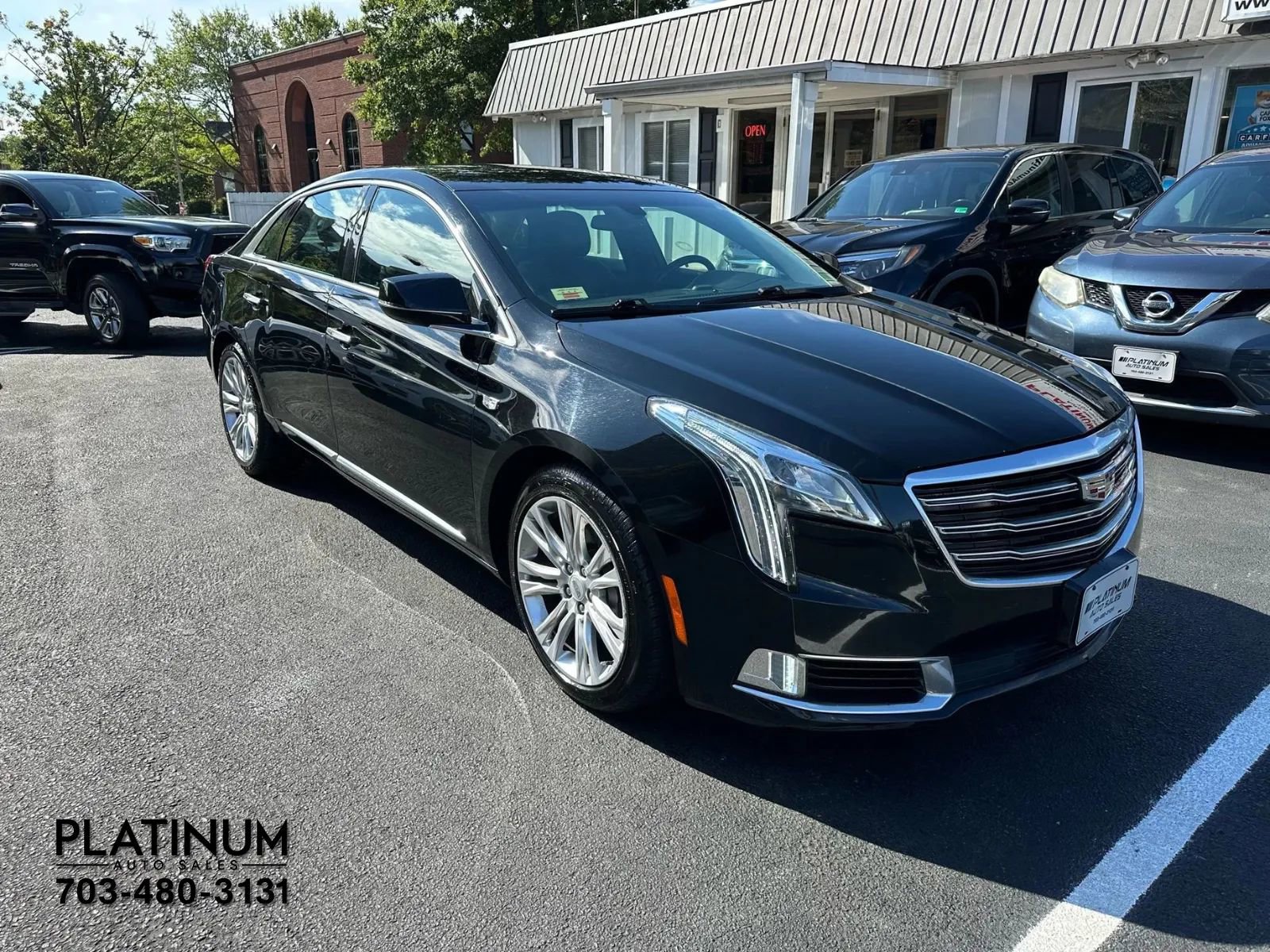 Used 2019 Cadillac XTS Luxury image 4