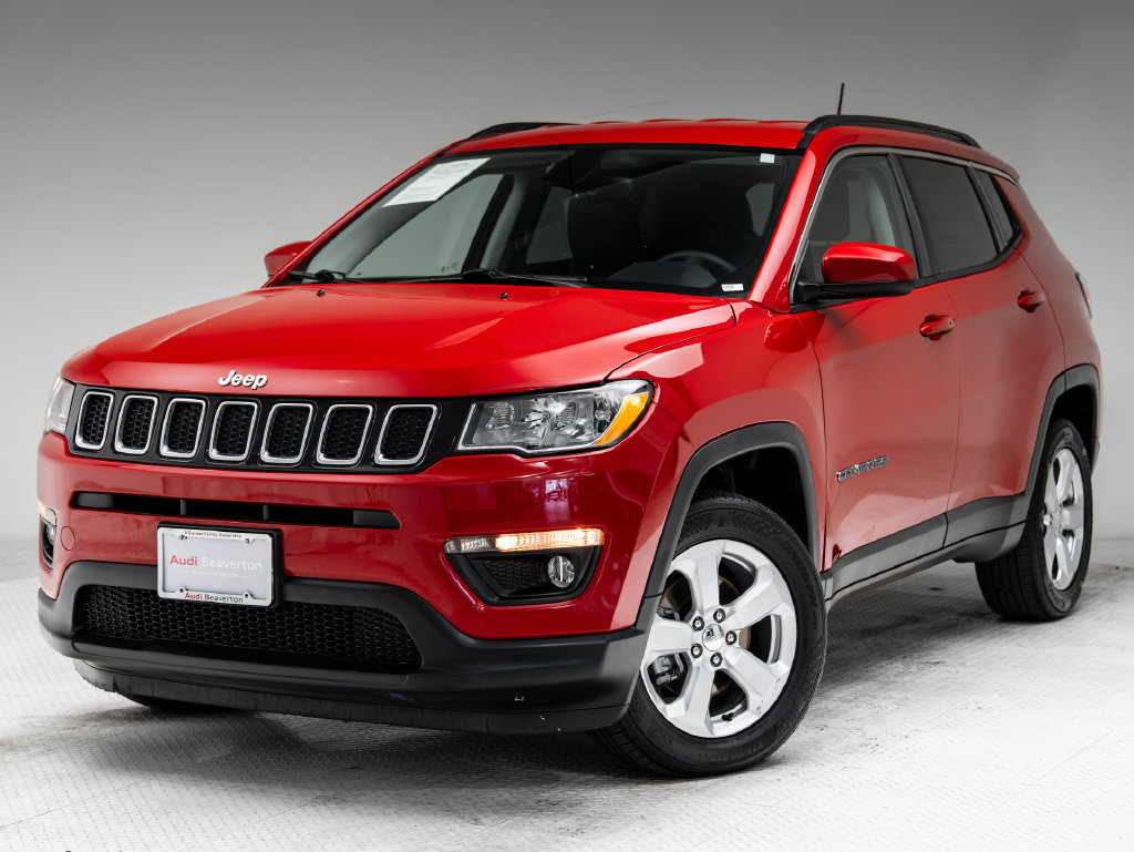 Used 2018 Jeep Compass Latitude w/ Popular Equipment Group AWD/4WD image 1
