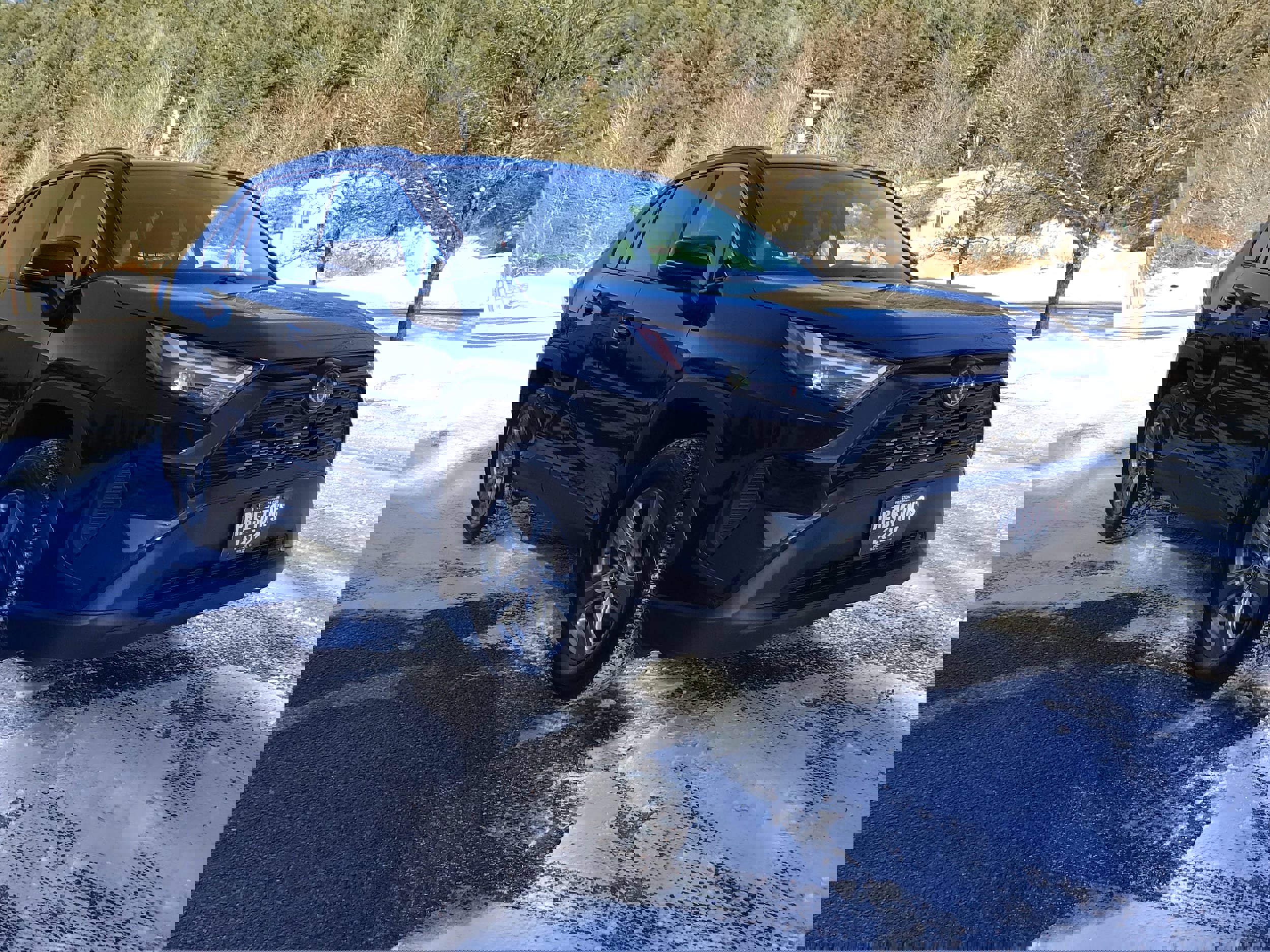 Used 2023 Toyota RAV4 XLE image 1