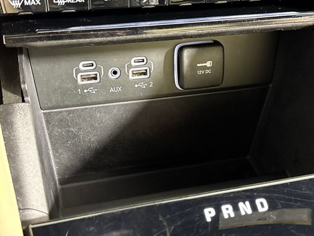 Used 2023 Jeep Grand Cherokee L Limited AWD/4WD image 43