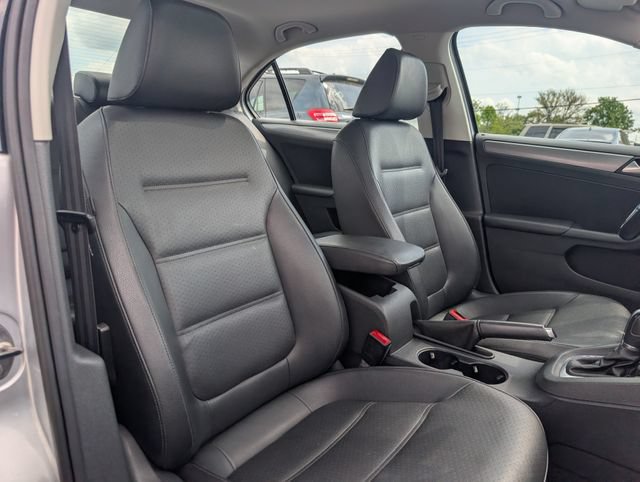 Used 2013 Volkswagen Jetta TDI FWD image 21
