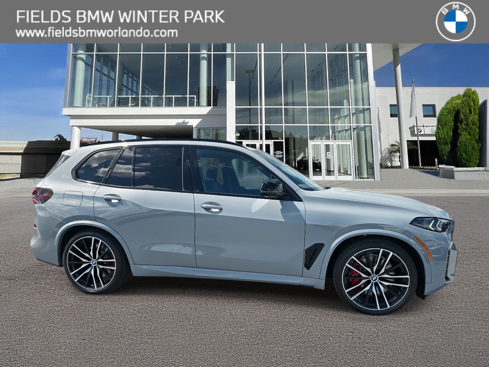 New 2026 BMW X5 M60i AWD/4WD image 1