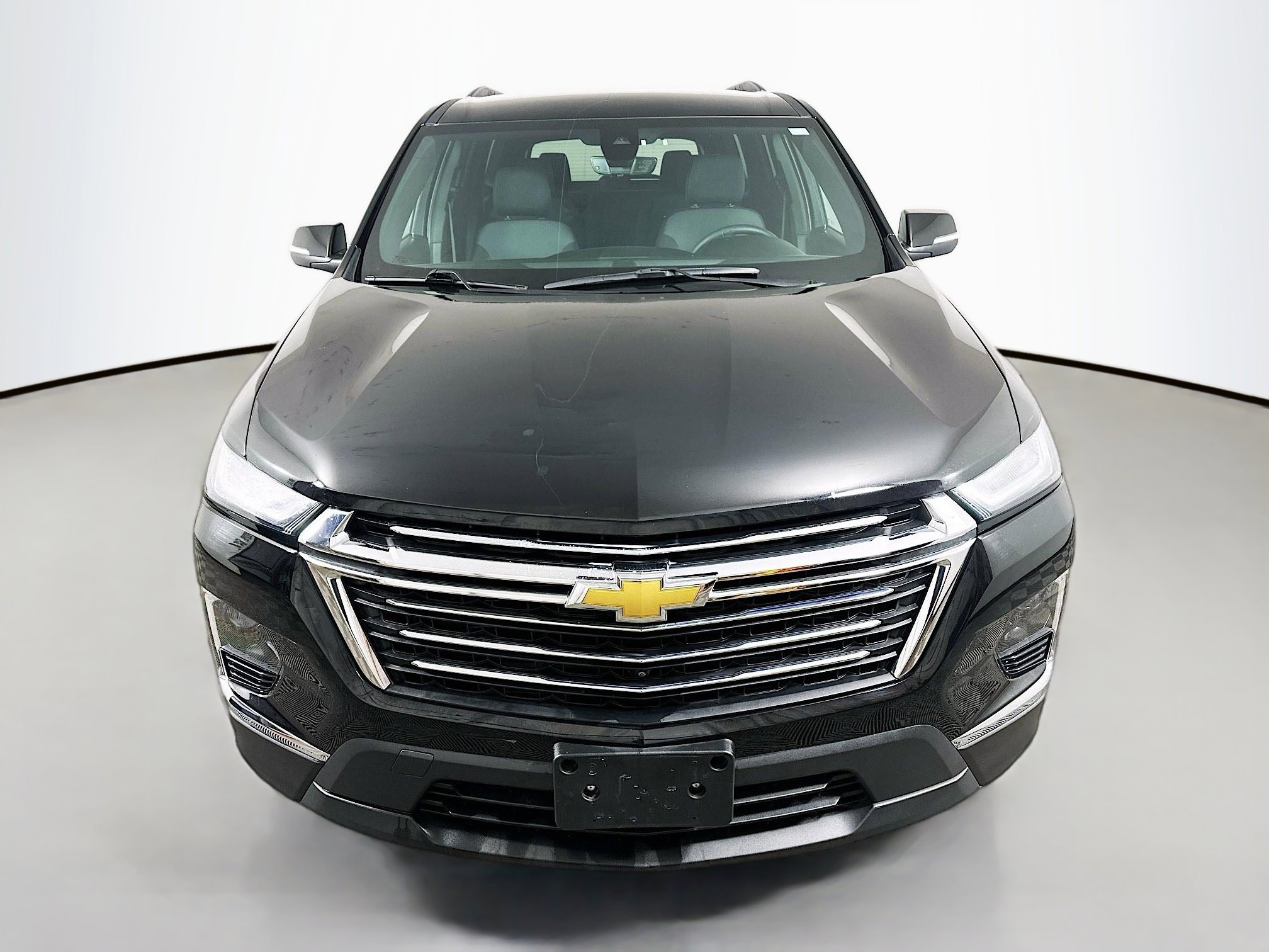 Used 2023 Chevrolet Traverse LT w/ Rear Camera Mirror Package AWD/4WD image 2