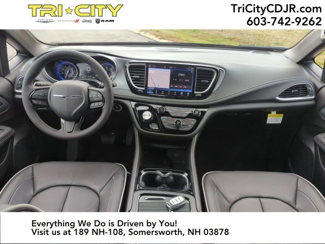 New 2026 Chrysler Pacifica Limited w/ S Appearance Package image 12