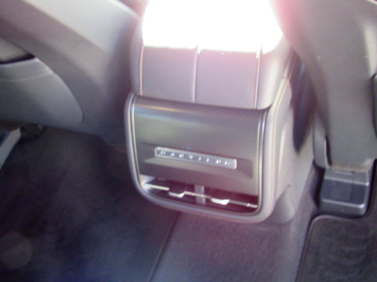 Used 2025 Lincoln Nautilus Premier w/ Jet Appearance Package AWD/4WD image 38