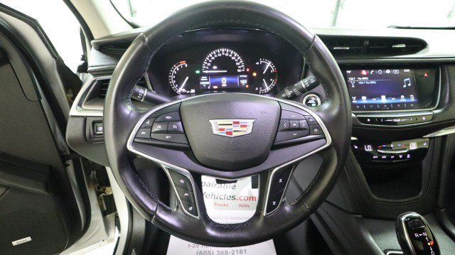 Used 2017 Cadillac XT5 Luxury w/ Driver Awareness Package AWD/4WD image 21