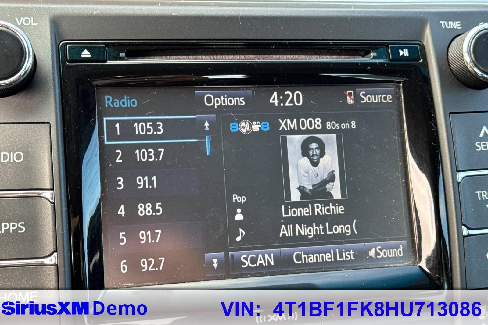 Used 2017 Toyota Camry XLE FWD image 26