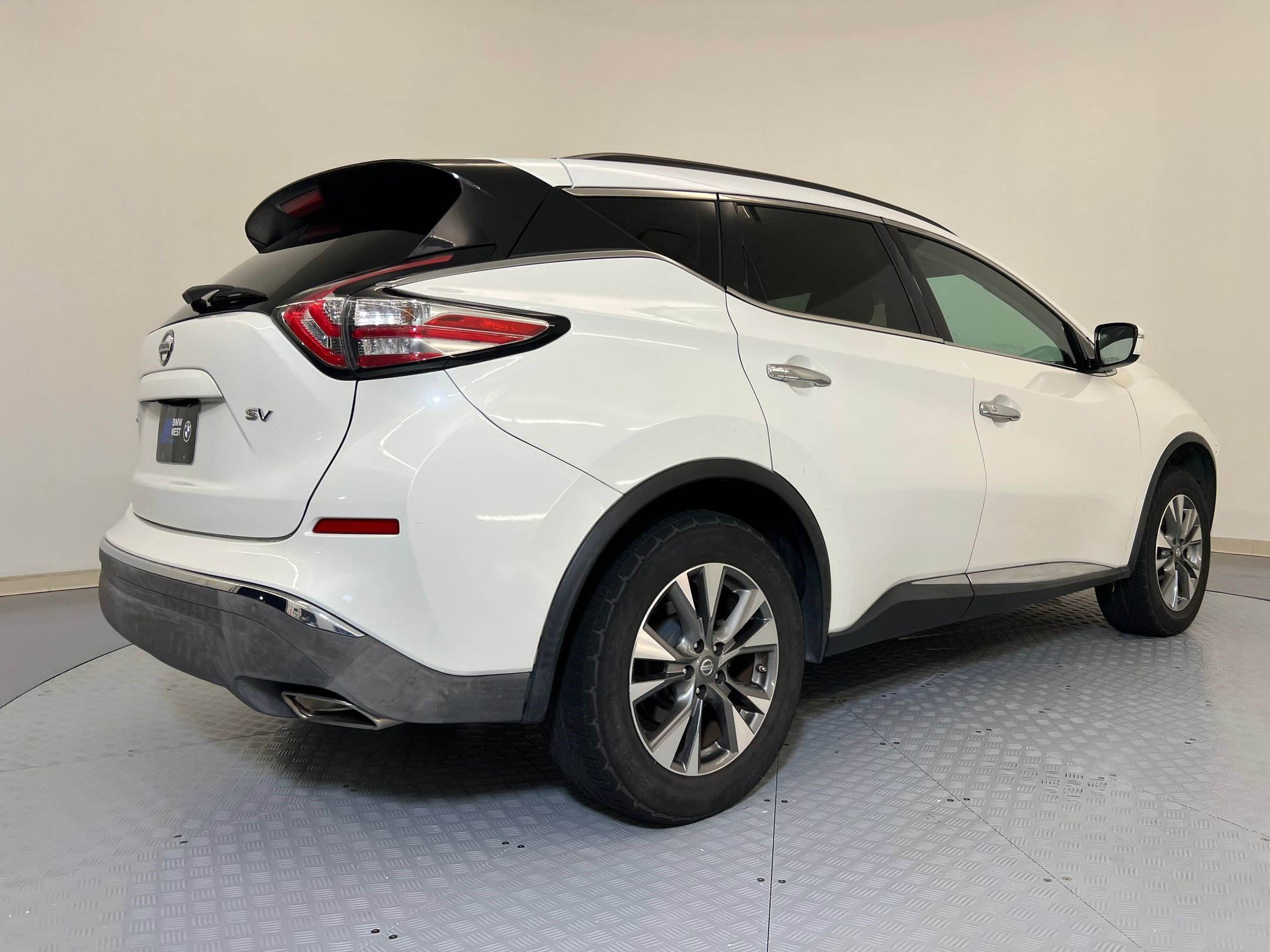 Used 2017 Nissan Murano SV image 9
