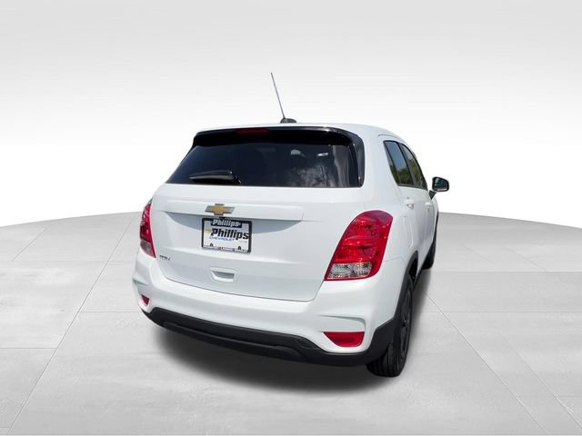 Used 2021 Chevrolet Trax LS w/ Tint and Cruise Package FWD image 6