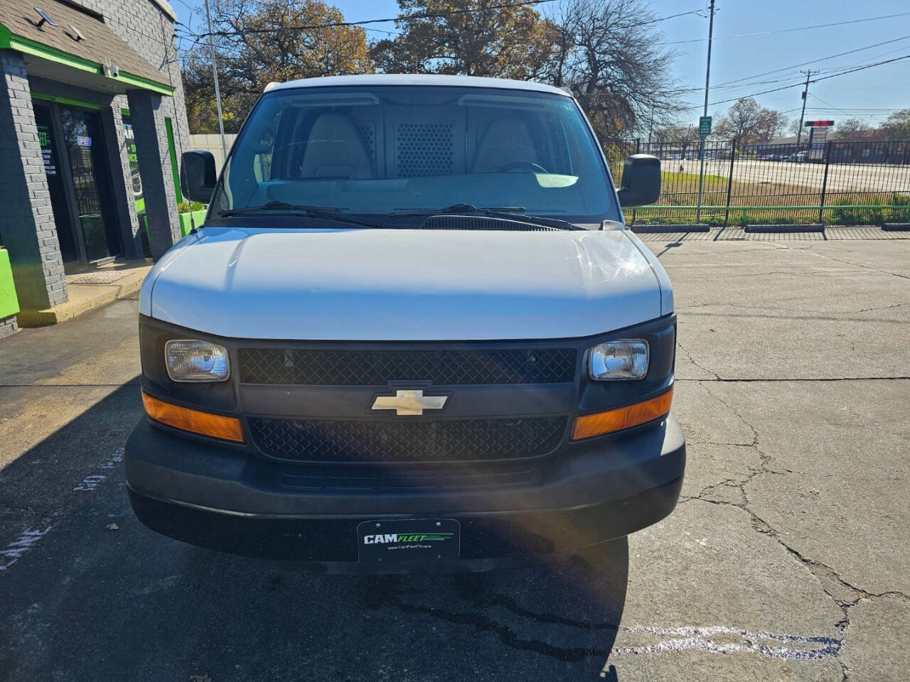 Used 2015 Chevrolet Express 2500 Extended image 4