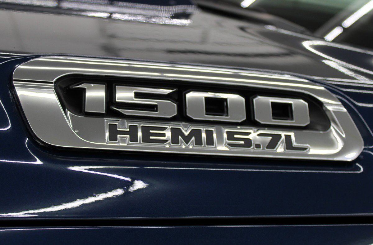 Used 2019 RAM 1500 Laramie image 17