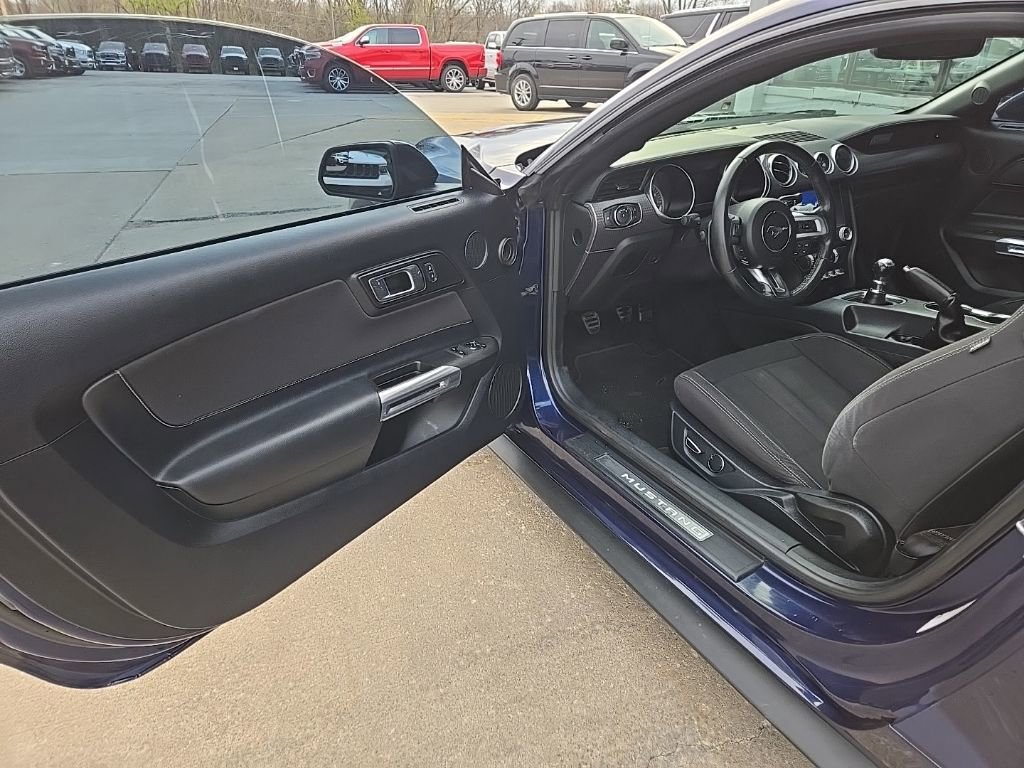 Used 2018 Ford Mustang GT w/ GT Performance Package image 30