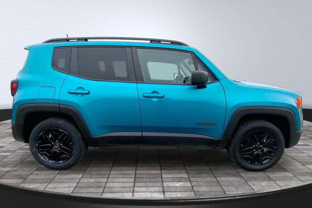 Used 2023 Jeep Renegade Trailhawk image 4
