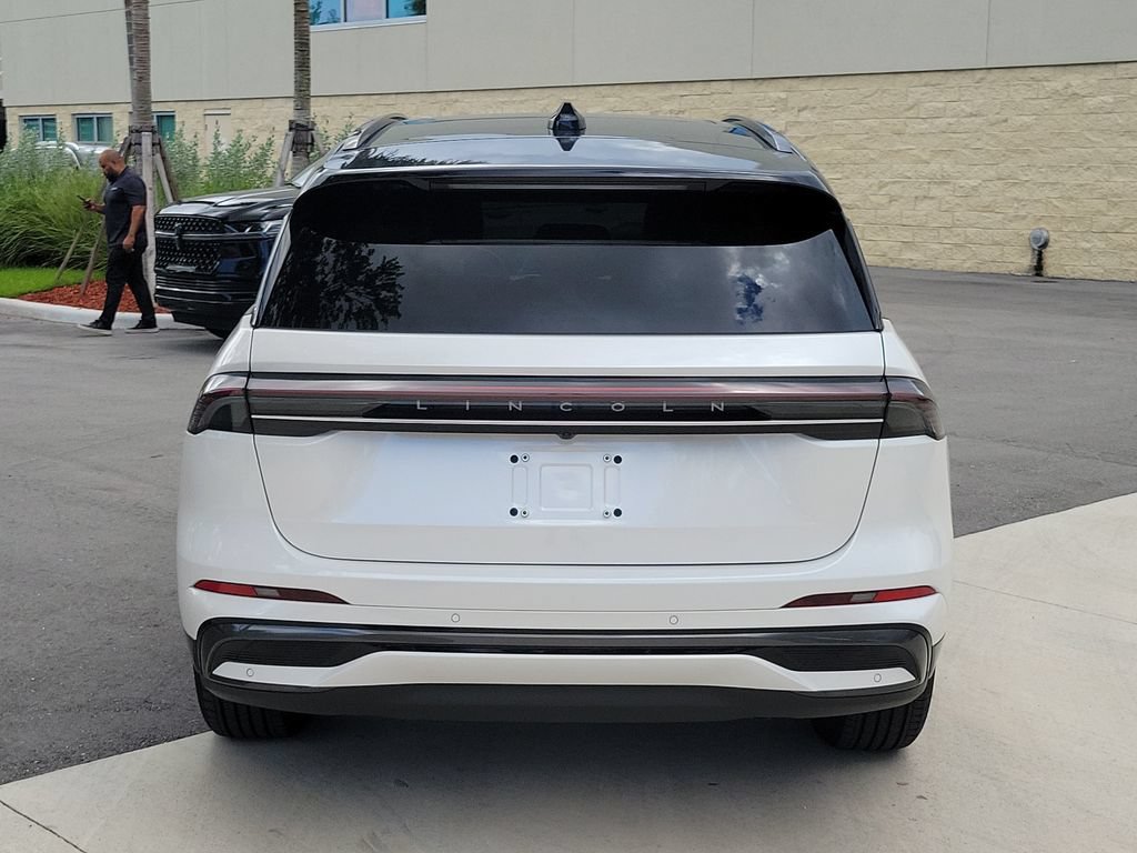 New 2026 Lincoln Nautilus Reserve w/ Jet Appearance Package AWD/4WD image 5