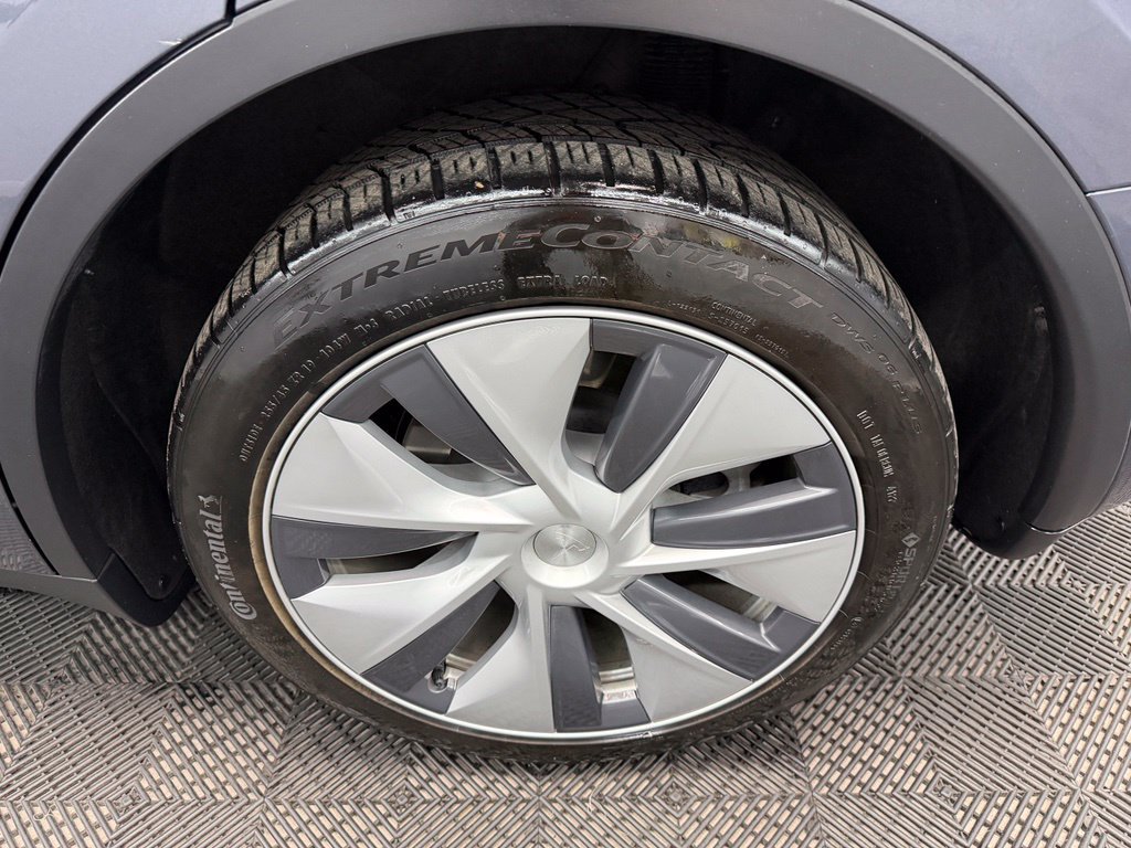 Used 2023 Tesla Model Y Long Range AWD/4WD image 20