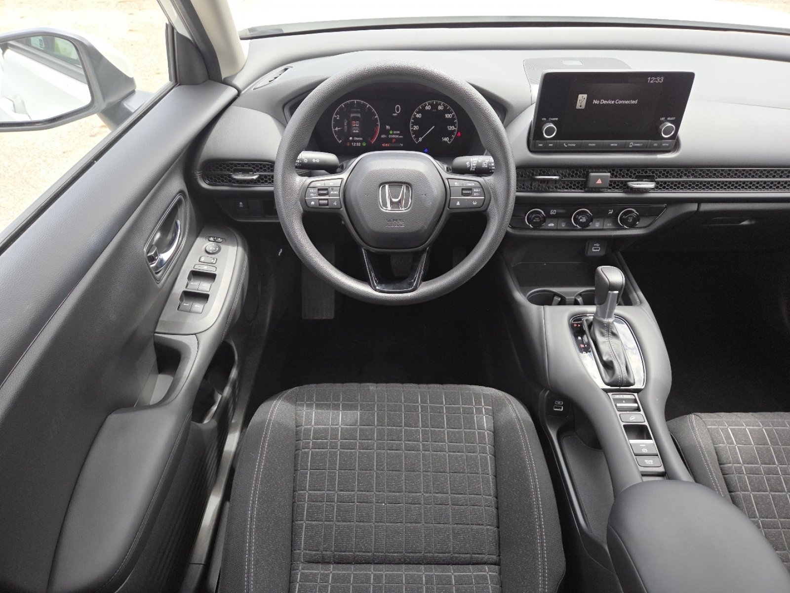 Used 2023 Honda HR-V LX image 25