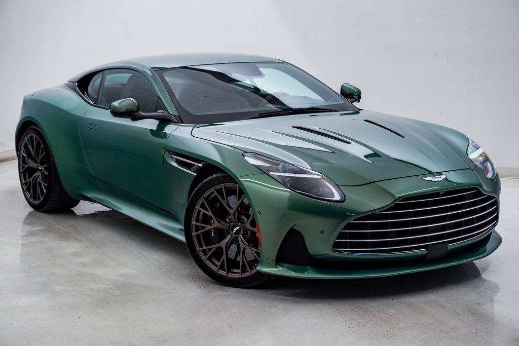 Used 2024 Aston Martin DB12 Coupe image 3
