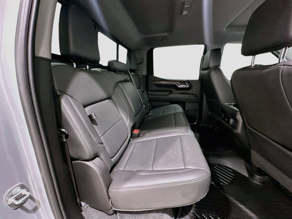 Used 2024 Chevrolet Silverado 1500 LT Trail Boss w/ LT Trail Boss Premium Package AWD/4WD image 27