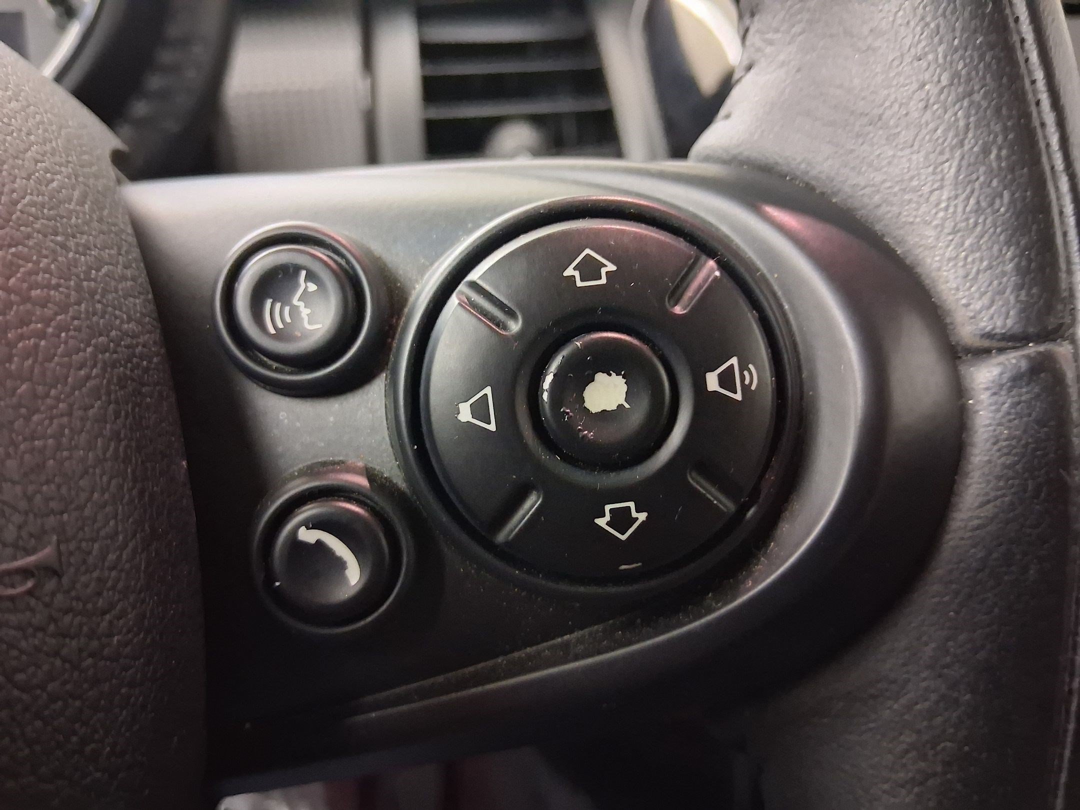 Used 2014 MINI Cooper 2-Door Hardtop FWD image 14