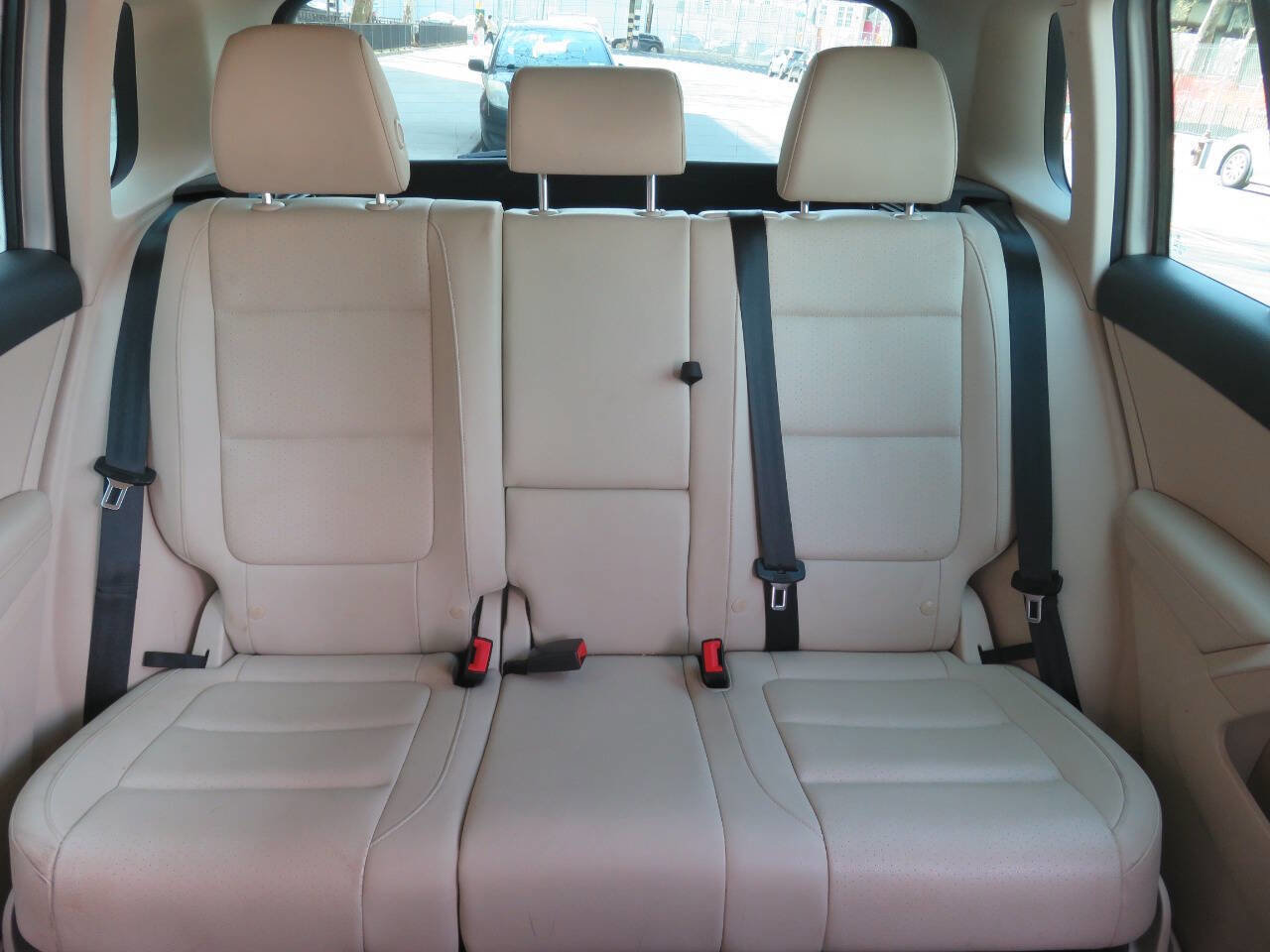 Used 2015 Volkswagen Tiguan S AWD/4WD image 22
